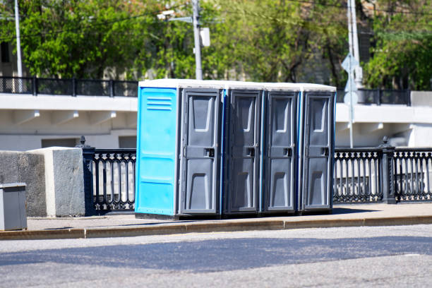 Best Construction site porta potty rental  in Cavalero, WA